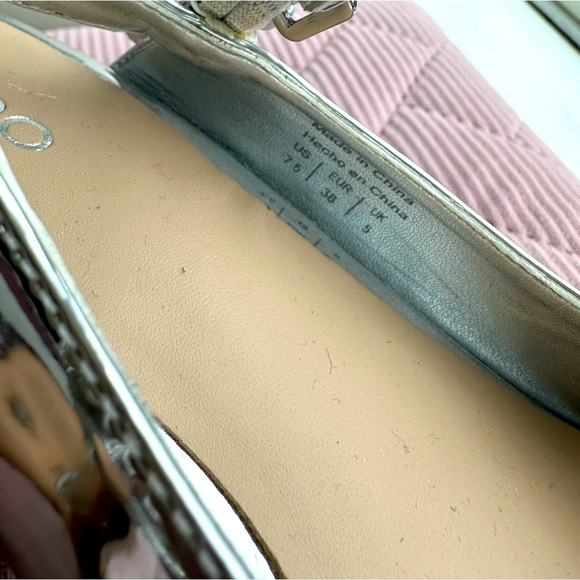 ALDO STRAPPY SILVER PATENT BLOCK HEELS - Picture 5 of 6